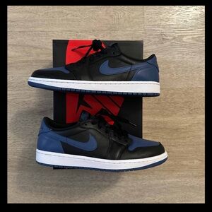 Jordan 1 retro low OG used in excellent condition!!! Woman’s size 11.5/Mens 10